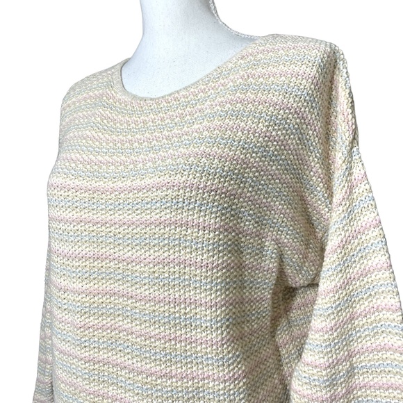 Women's Multicolor Knit Sweater - Picture 2 of 11